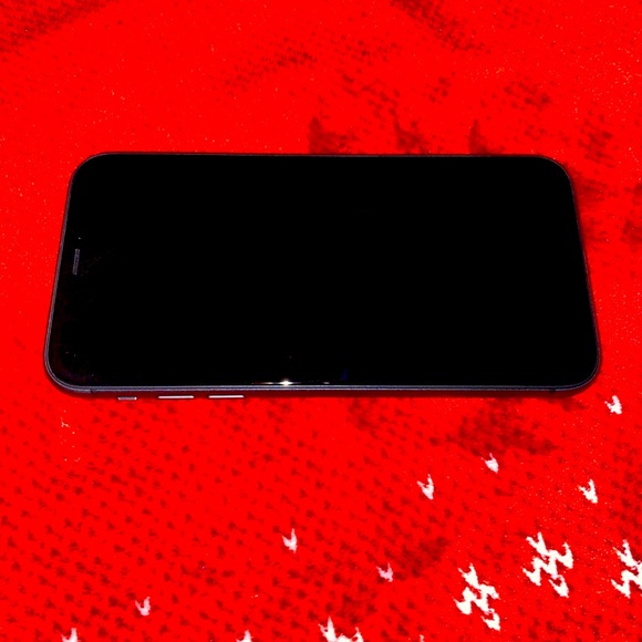 I’m selling a brand new IPhone 11. Never been used. I have 2 iphones already